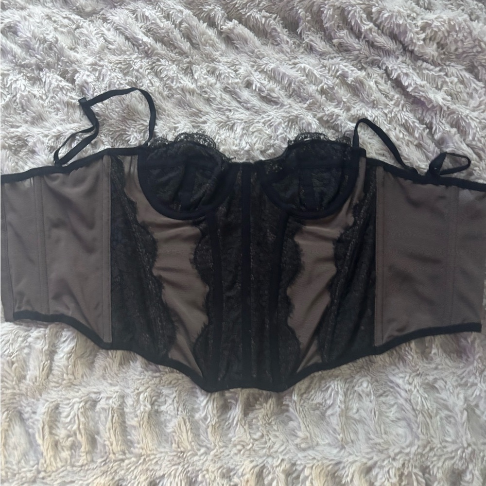 Elegant Black Lace Corset